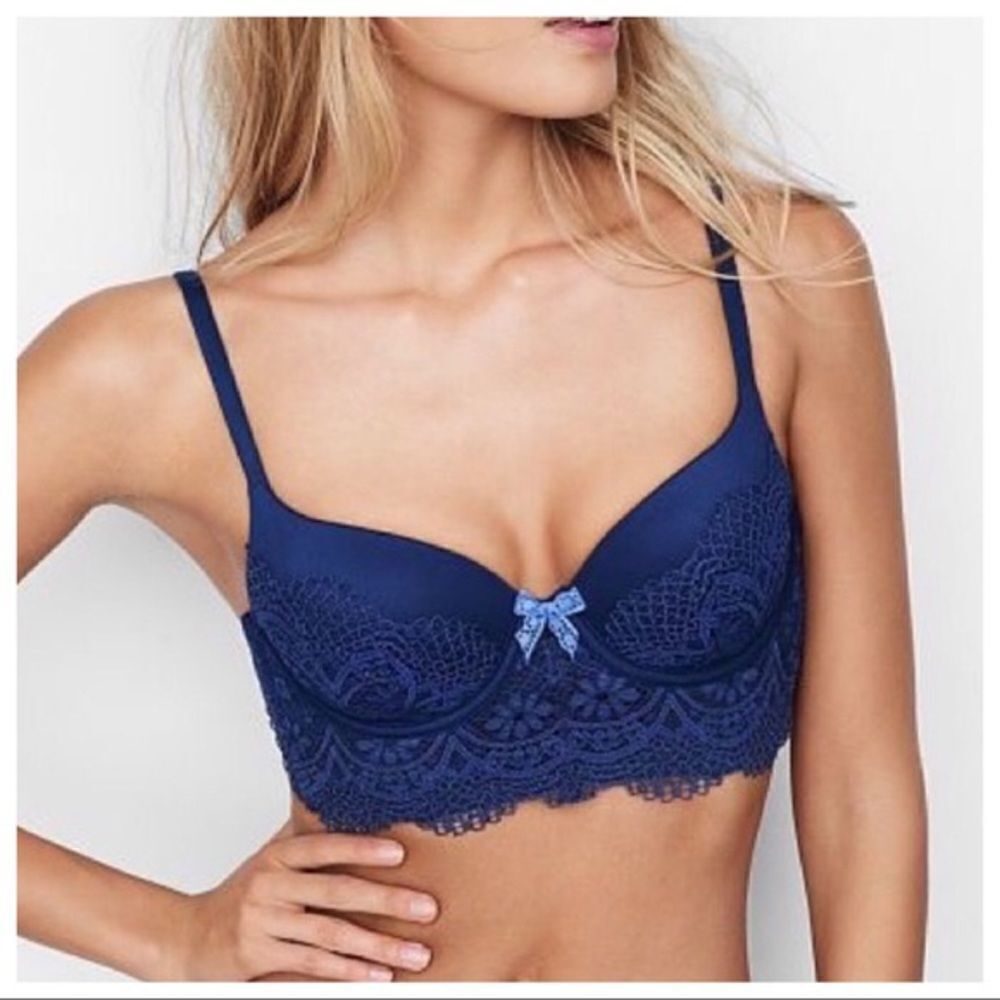 ✨ victoria secret demi buste navy bra✨